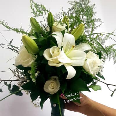 Bidermajer – Ljiljan, ruža, gipsofila, zelenilo, dekoracija
