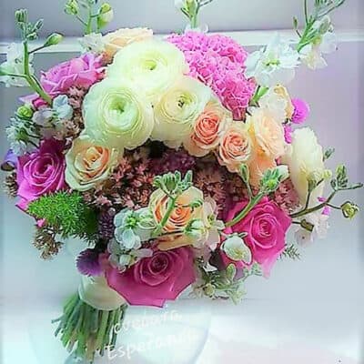 Bidermajer – Ruža, mini ruža, ranunculus, matiola, dekoracija
