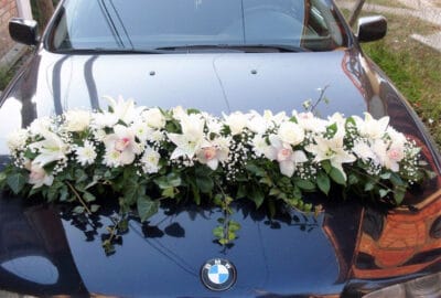 dekoracija auta za vencanje 1 314 Cvećara Esperanca