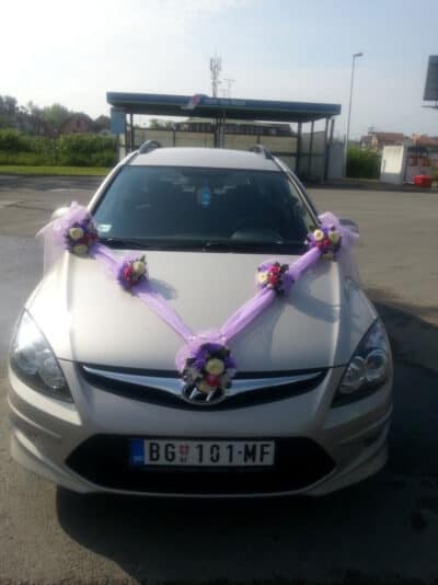 dekoracija automobila 24 732 Cvećara Esperanca