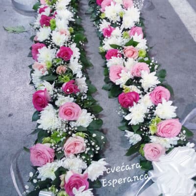 Venac svadbeni za kapiju – vrata, ruža, hrizantema, gipsofila