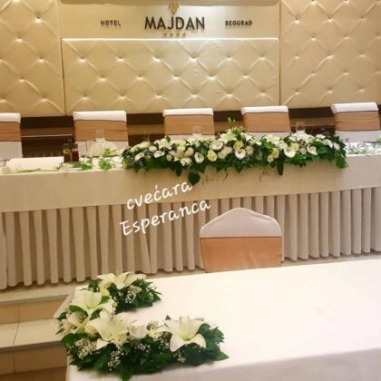 Ikebana za mladenački sto